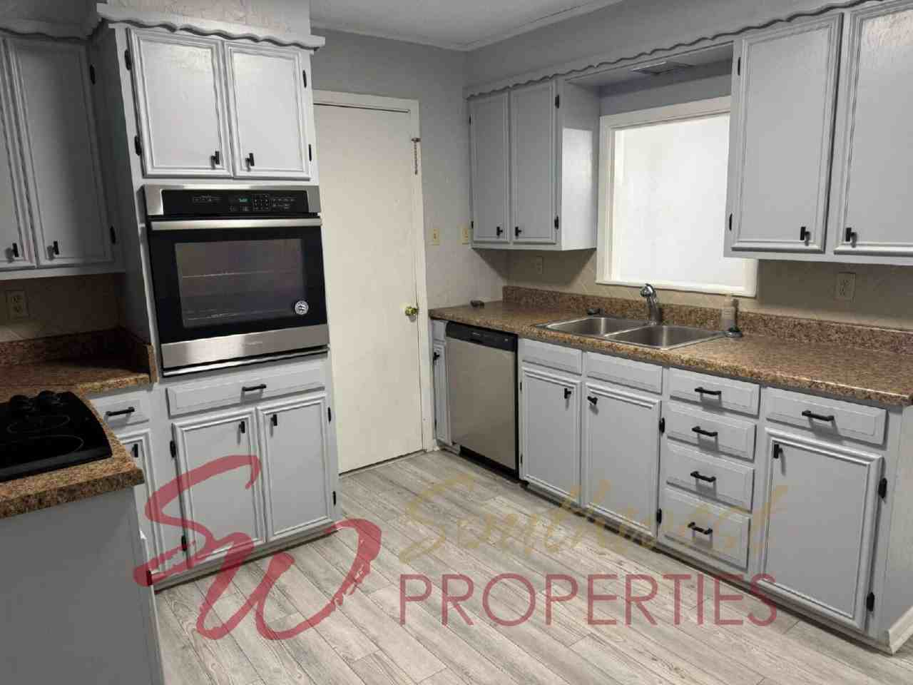 207 Sharp Dr - Photo 7 of 15