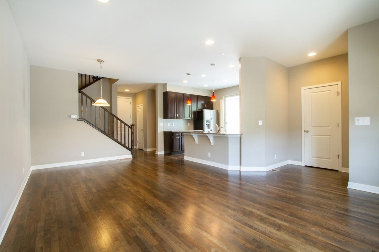 11329 Uptown Ave - Photo 6 of 15