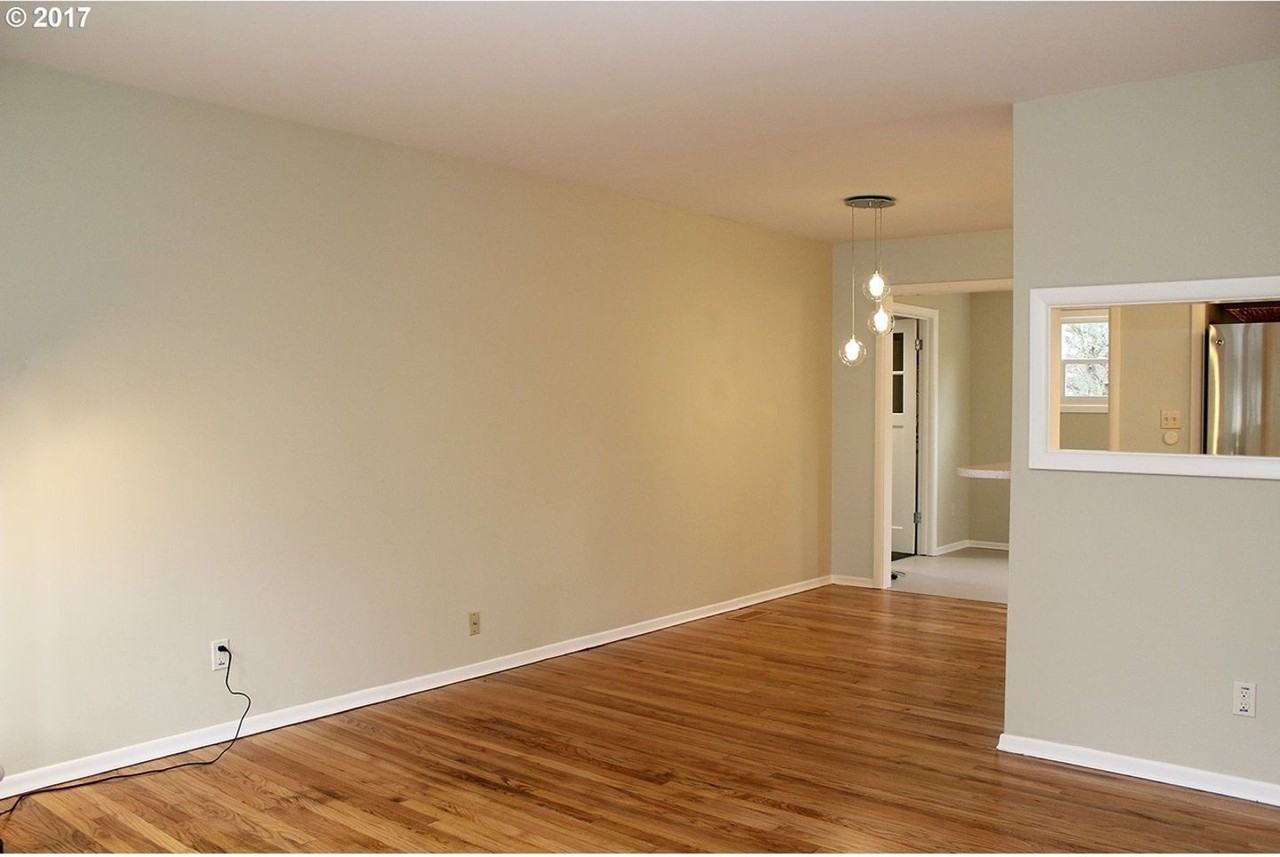 9330 N Fairhaven Ave - Photo 4 of 17