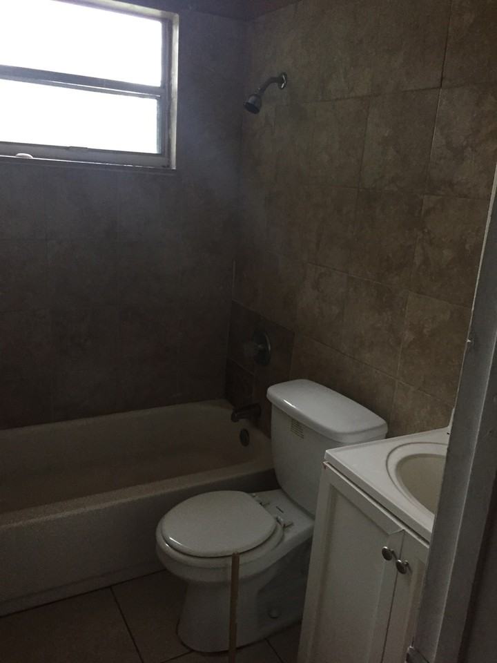 3025 Nw 8th Rd - Photo 6 of 13