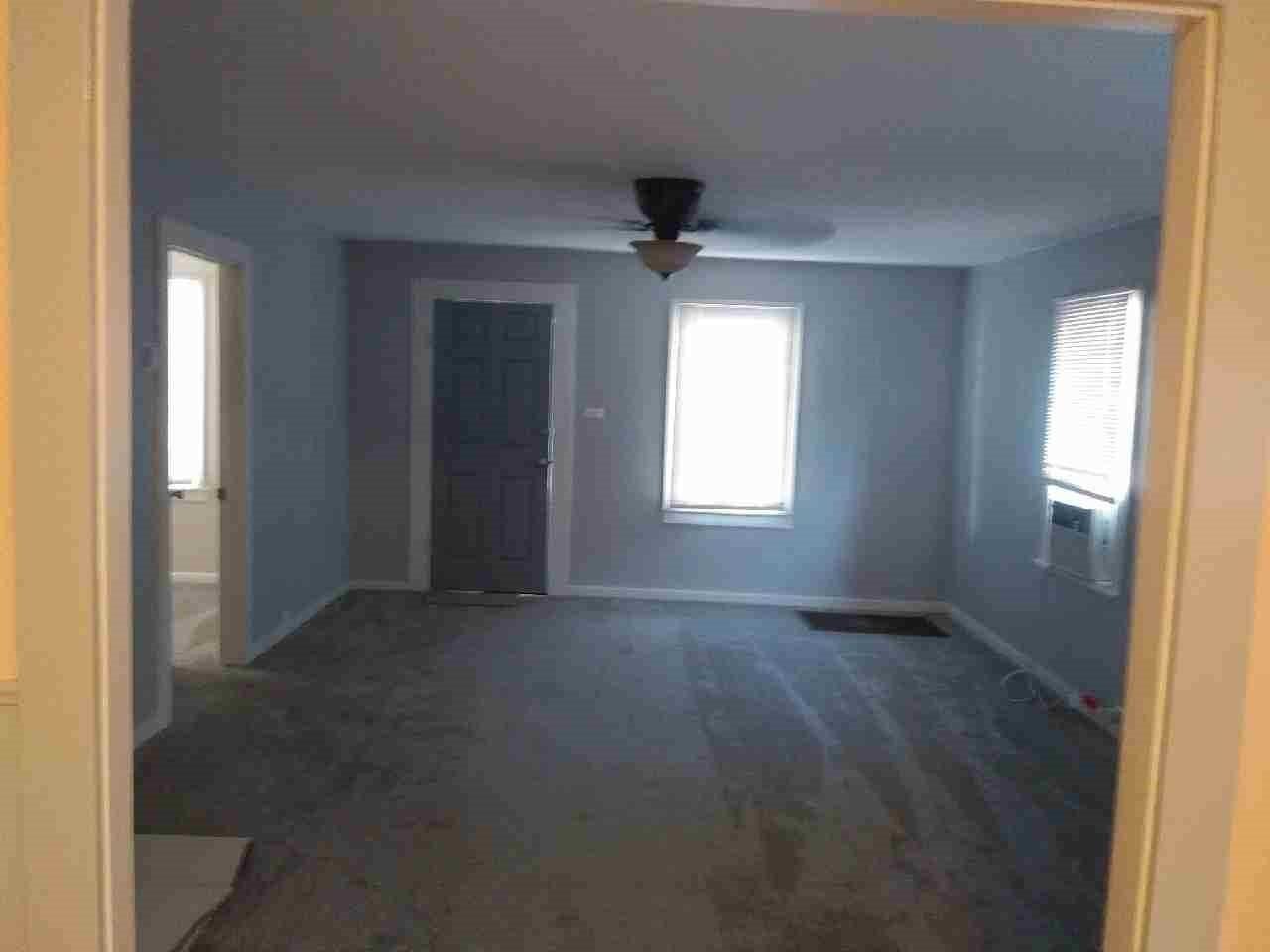 1831 Spruce Ave - Photo 3 of 7