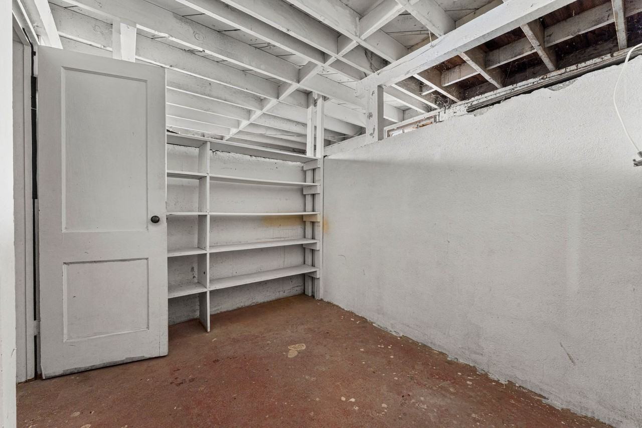 11003 Ne 3rd Ave - Photo 6 of 24