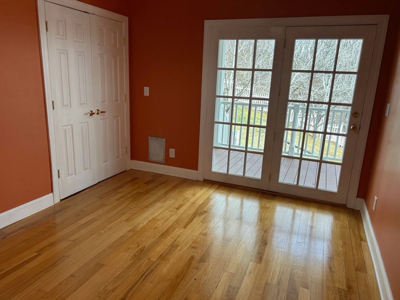 342 Bayberry Dr - Photo 5 of 19