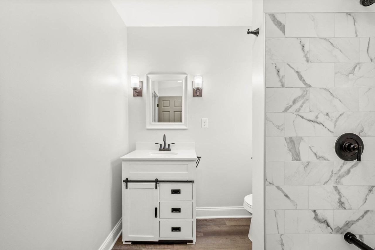 1722 Crosby Ave - Photo 7 of 22