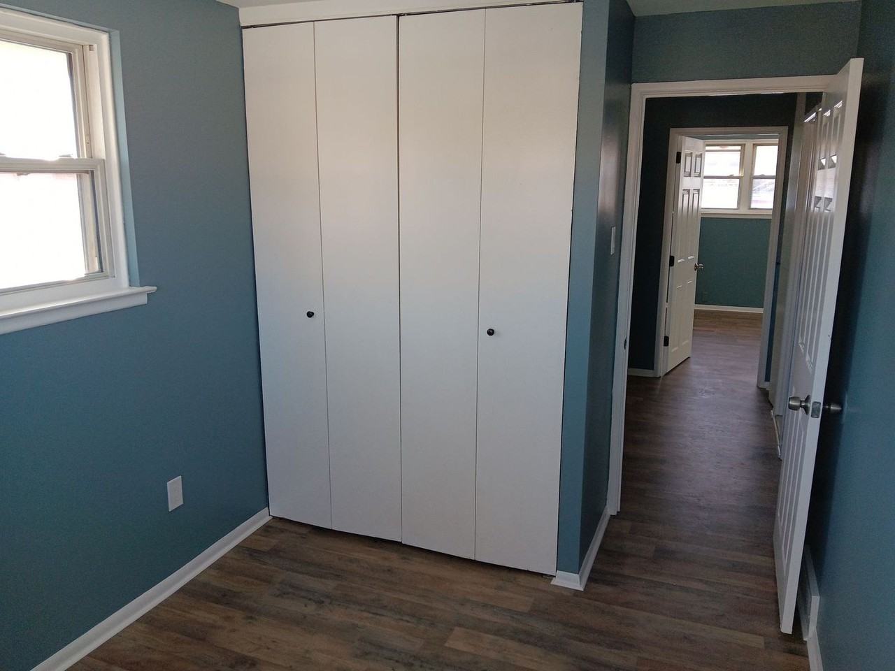 1310 Patrick Henry Pl - Photo 2 of 5