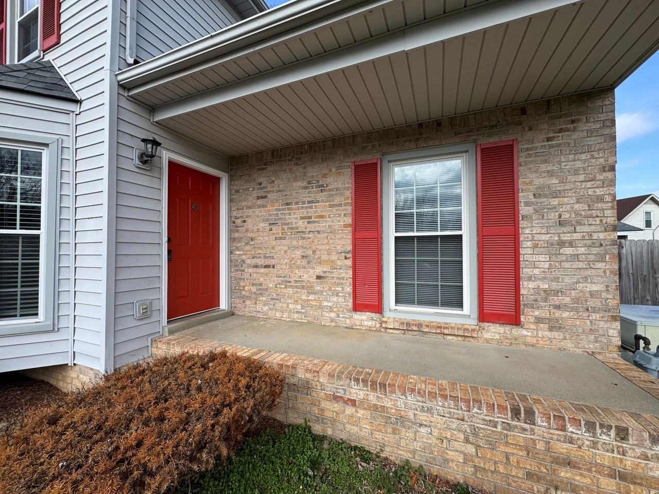 819 Chancery Ln - Photo 4 of 28