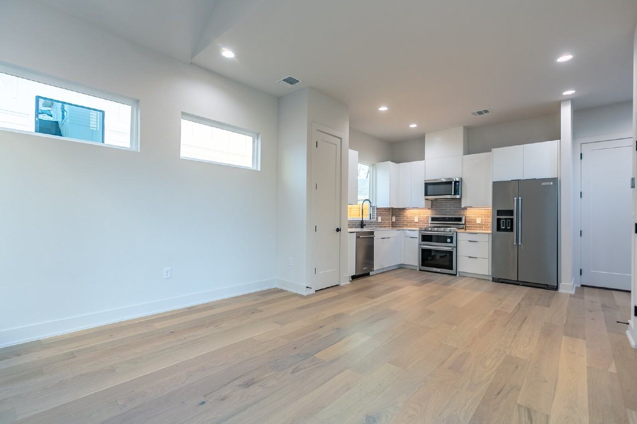 2008 Canterbury St - Photo 4 of 23