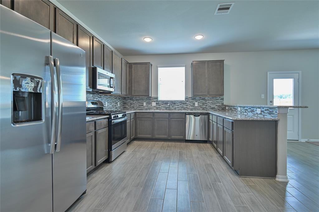 2266 Garden Square Path - Photo 4 of 17