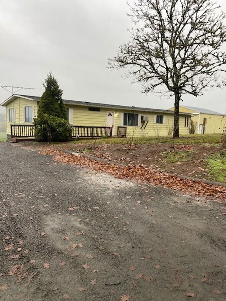 21380 Nw Goodrich Rd - Photo 2 of 19