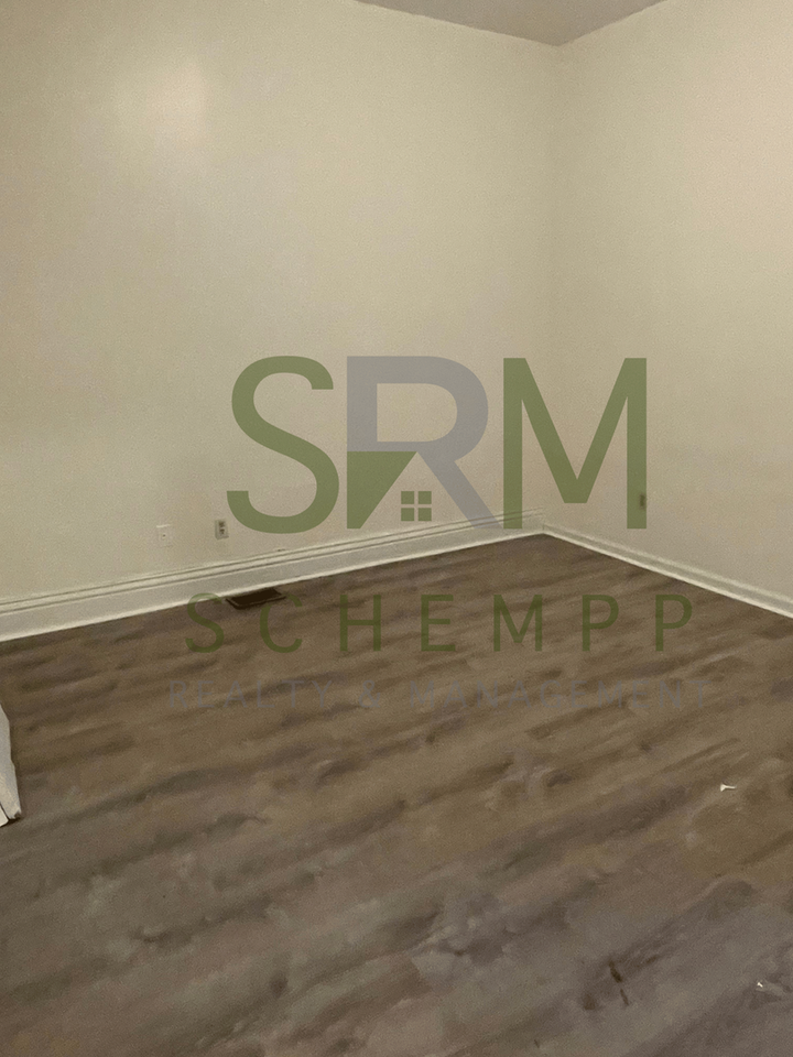 2912 Greenwood Ave - Photo 5 of 22