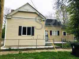 featured image of 421 S 27th St