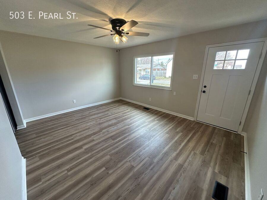 503 E Pearl St - Photo 4 of 14