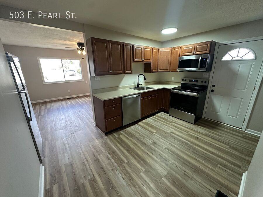 503 E Pearl St - Photo 6 of 14