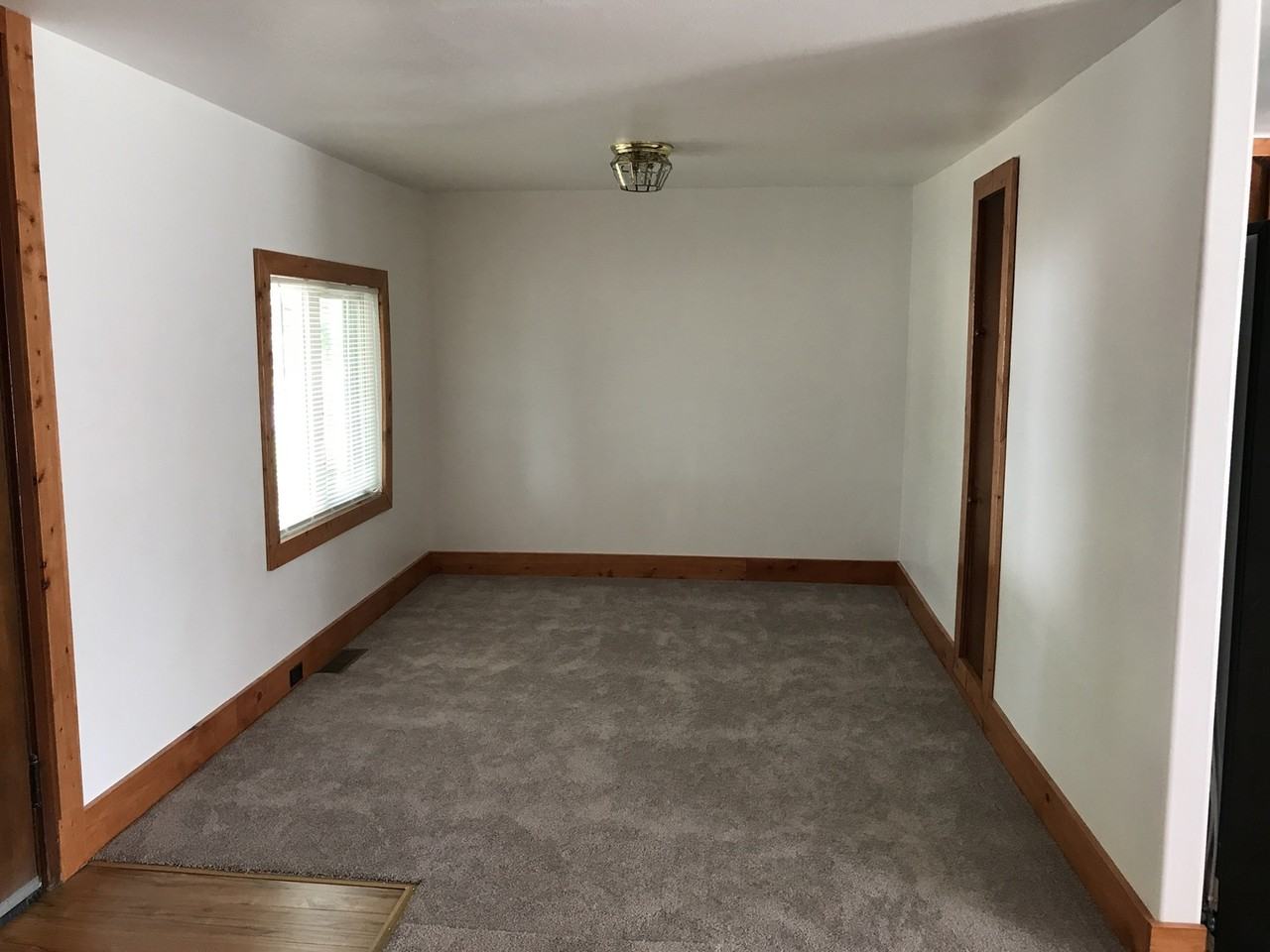 326 W 4th Ave - Photo 6 of 19