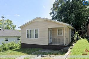 featured image of 225 Roberts St