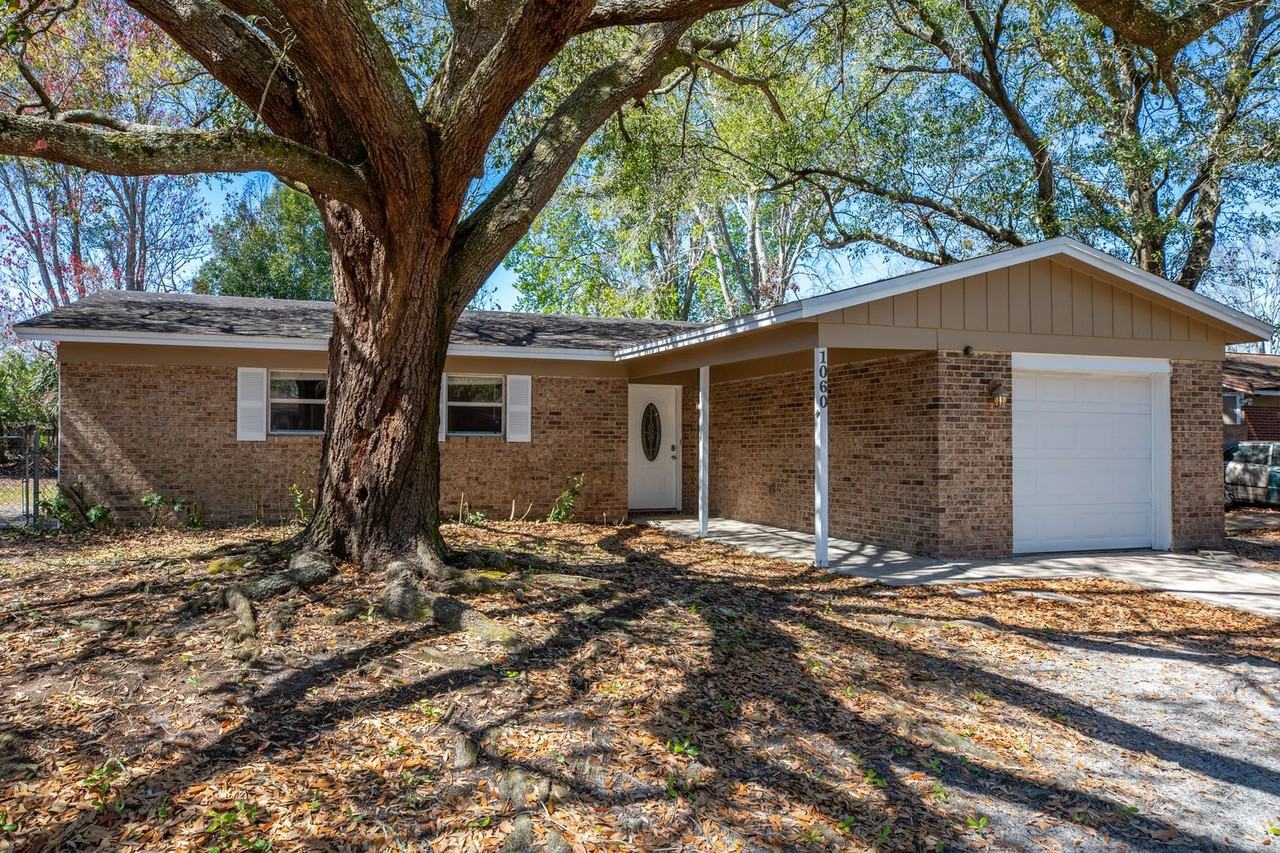 1060 Stokes St - Photo 2 of 30