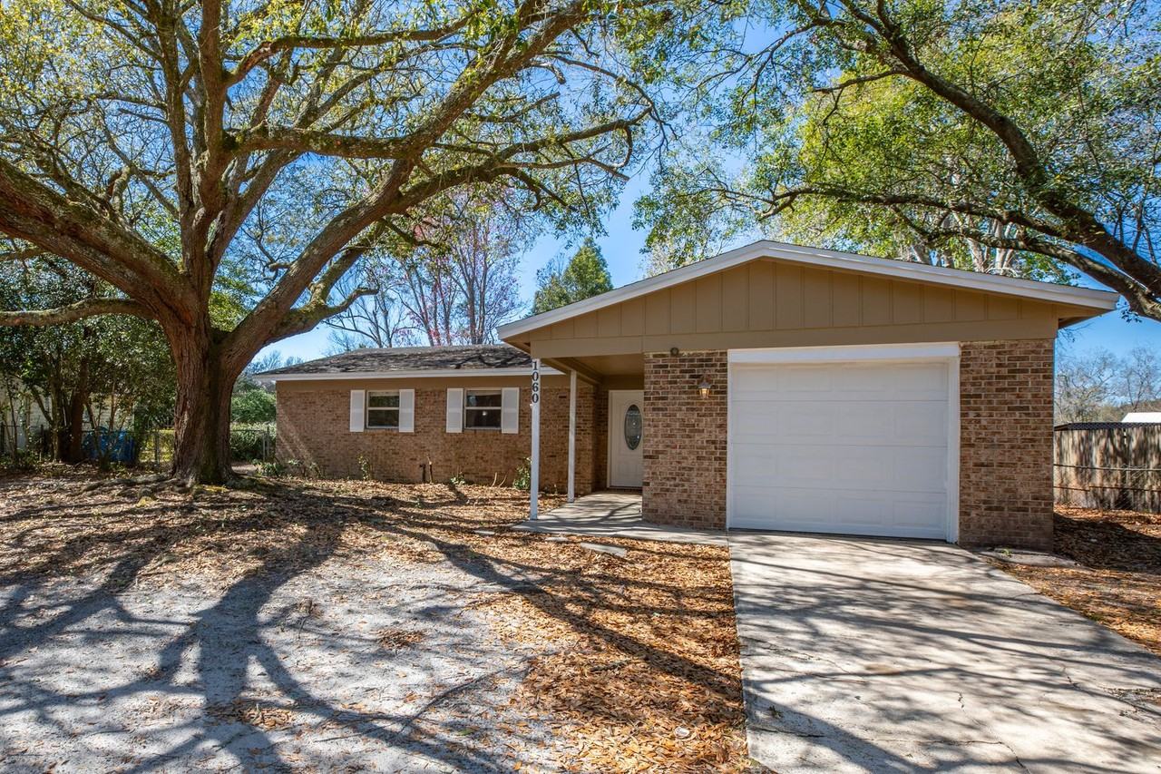 1060 Stokes St - Photo 3 of 30