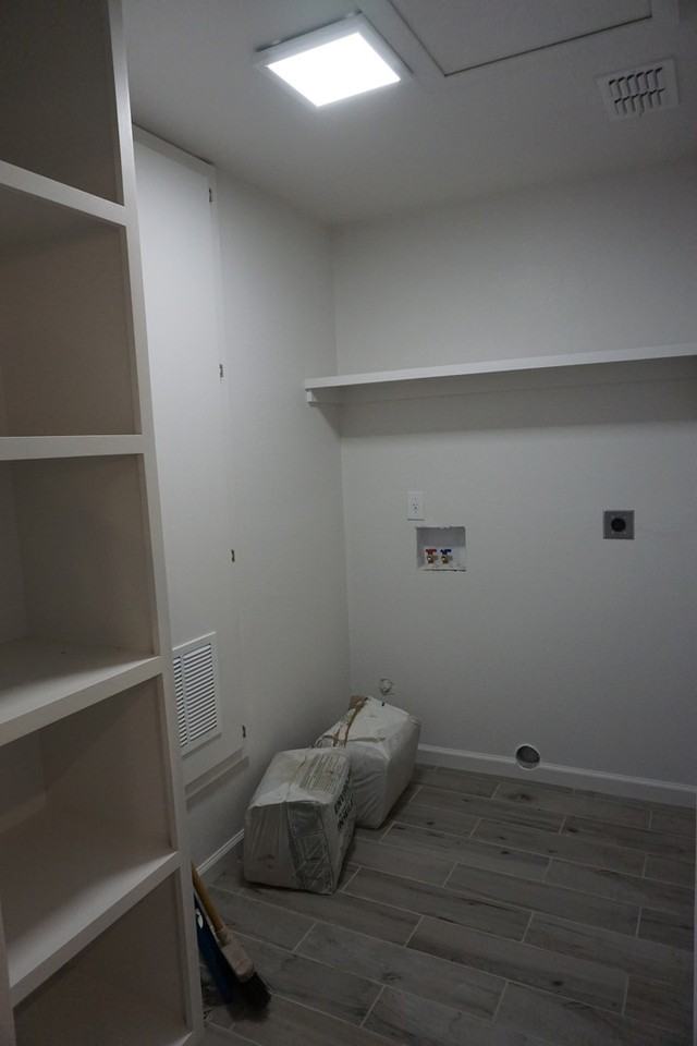 2114 24th St - Photo 6 of 13