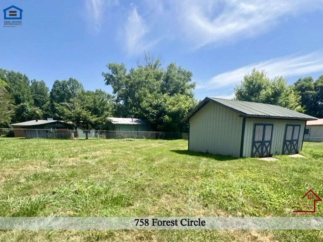 758 Forest Cir - Photo 4 of 19