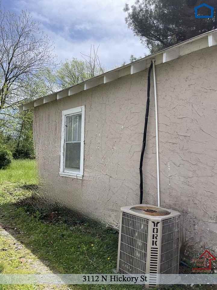 3112 N Hickory St - Photo 5 of 20