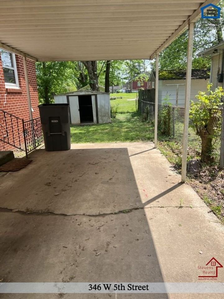 346 W 5th St - Photo 4 of 18