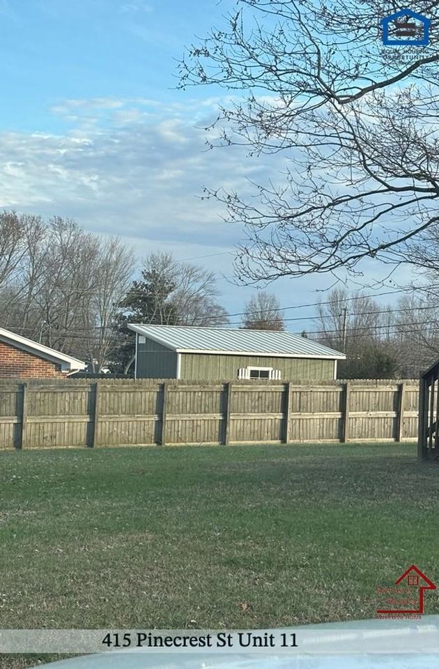 415 Pinecrest St #11 - Photo 3 of 49