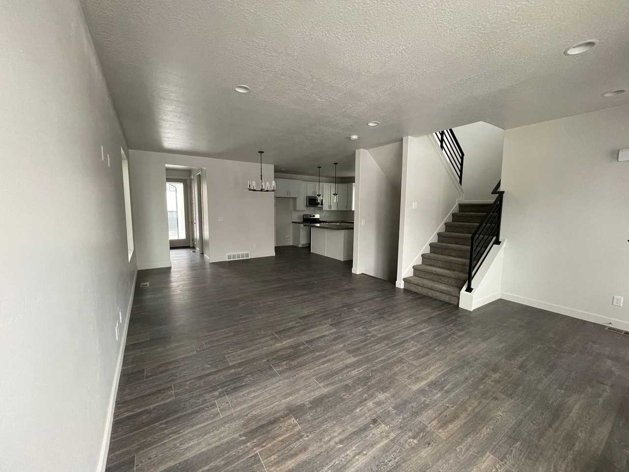 4380 W Bergen Ln - Photo 2 of 42