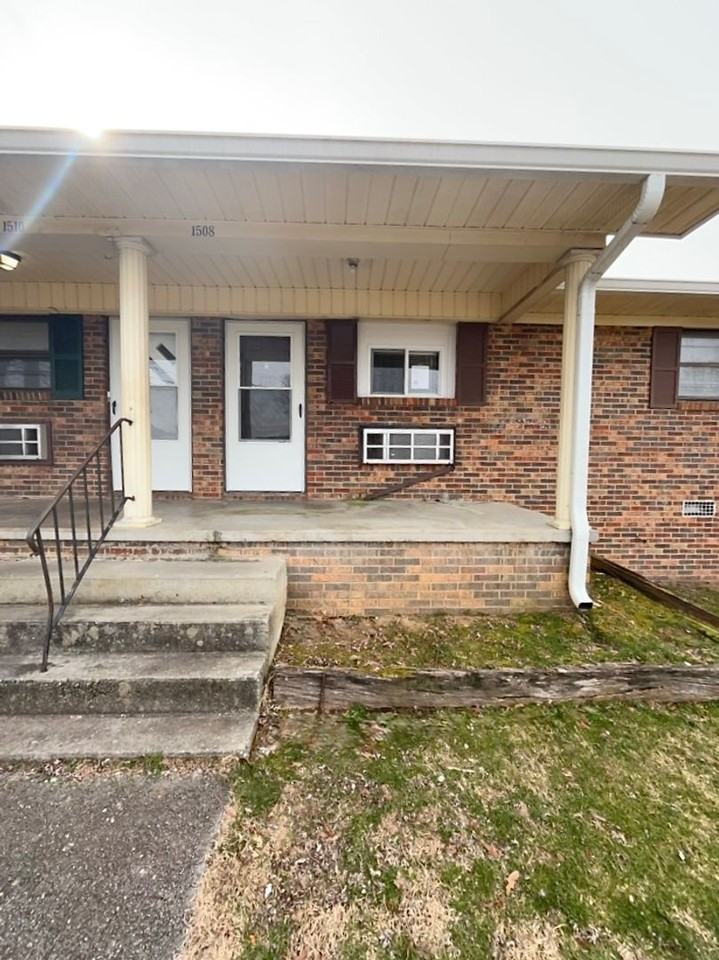 1508 Taft St - Photo 2 of 17