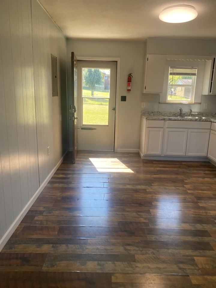 1508 Taft St - Photo 7 of 17