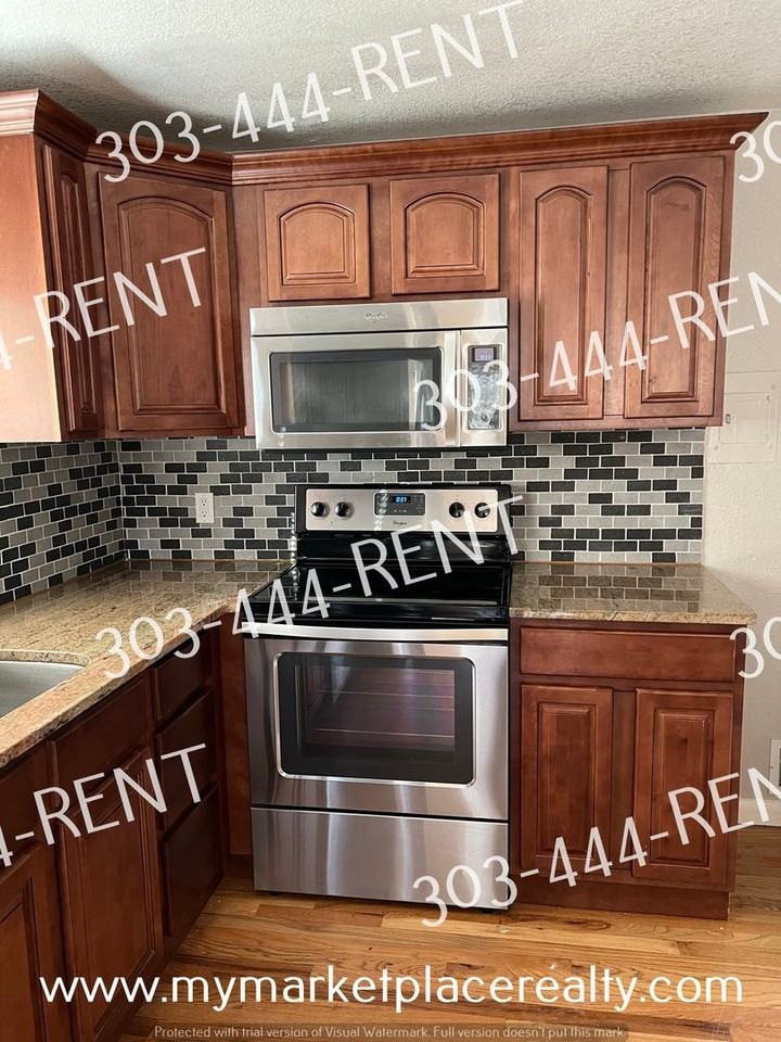 1245 Yates St - Photo 5 of 21