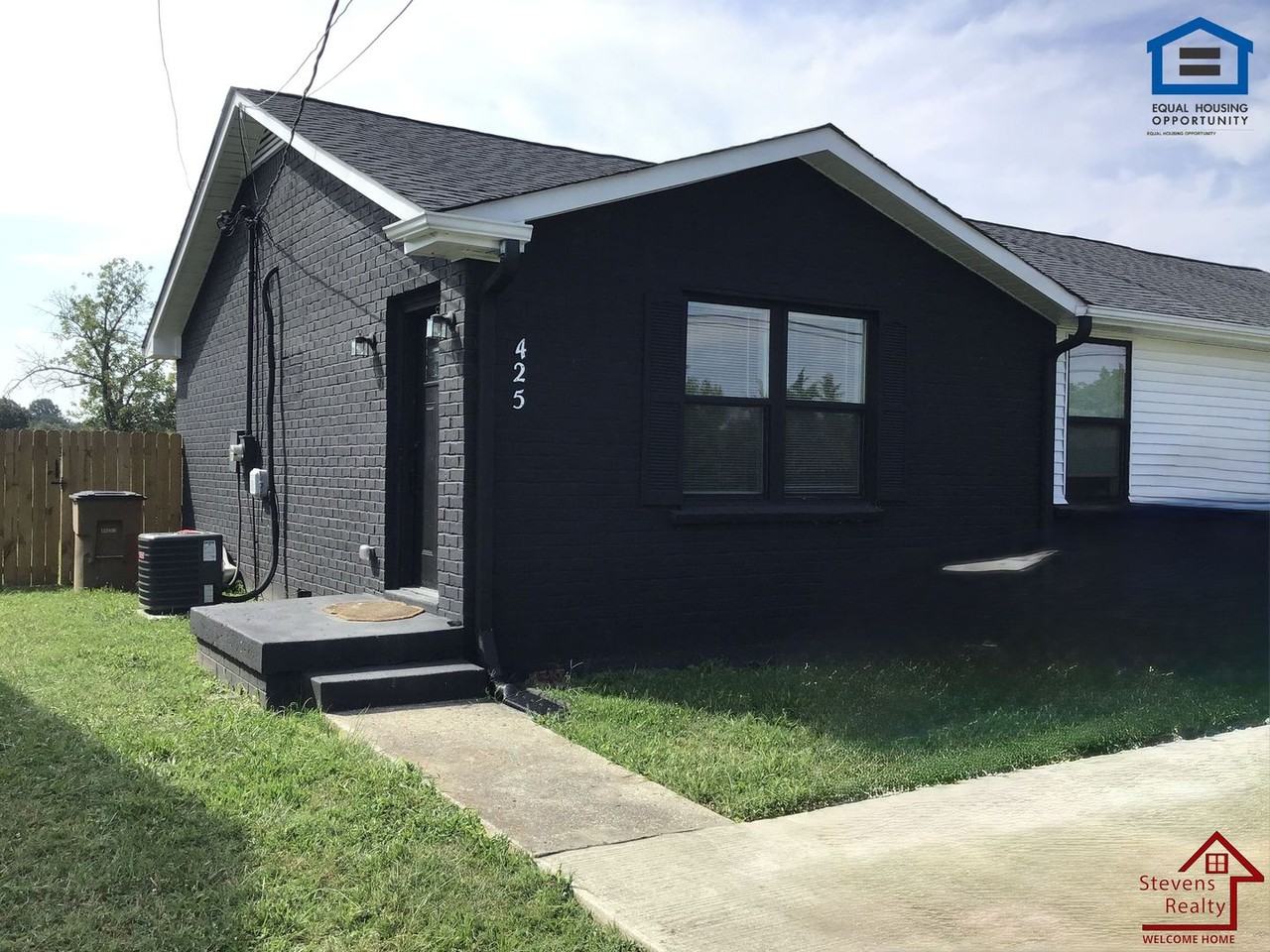 425 Revels Dr - Photo 3 of 15