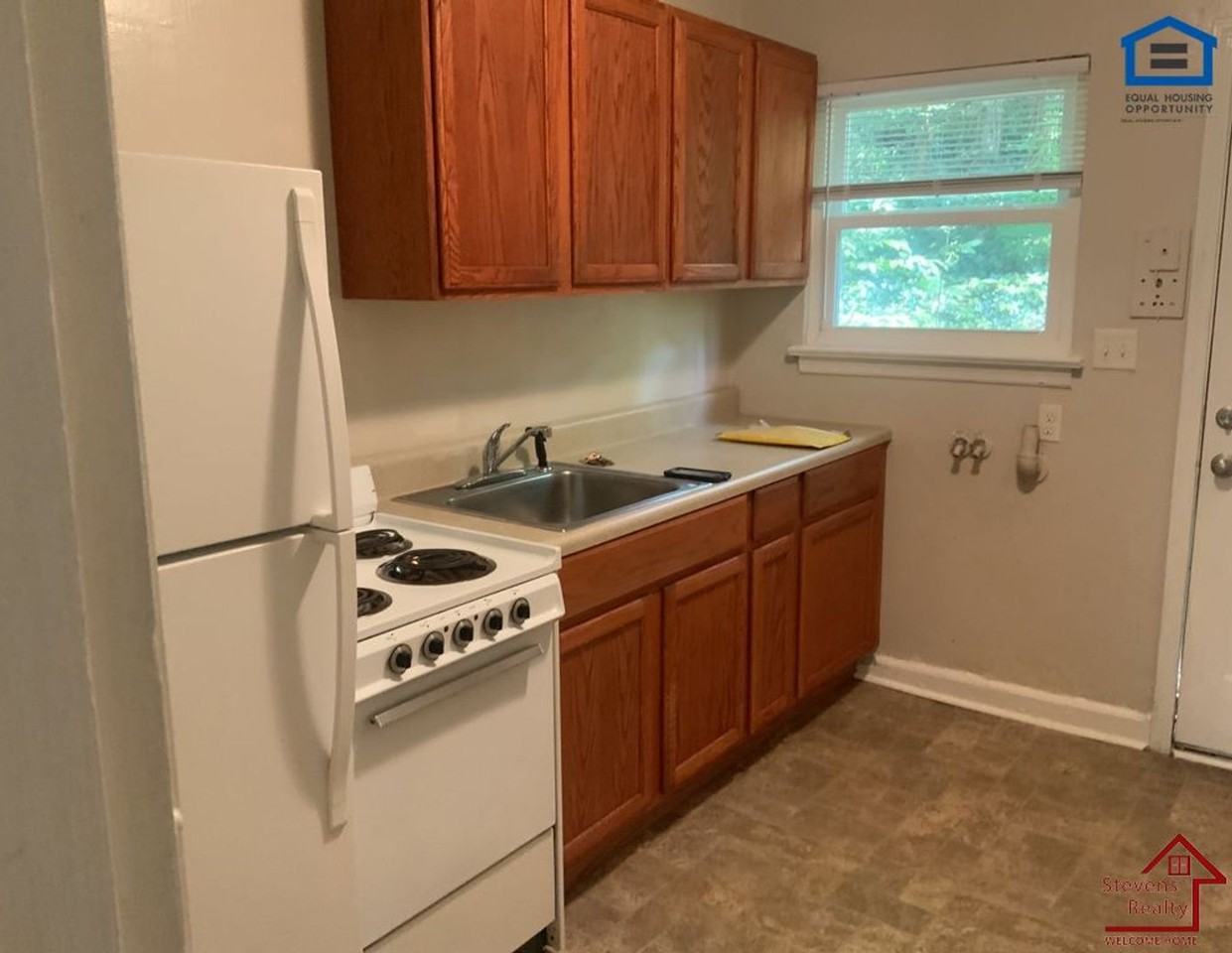 304 Tunnel Blvd - Photo 4 of 14