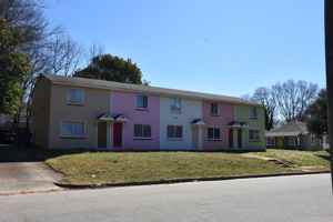 featured image of 1215 S East St