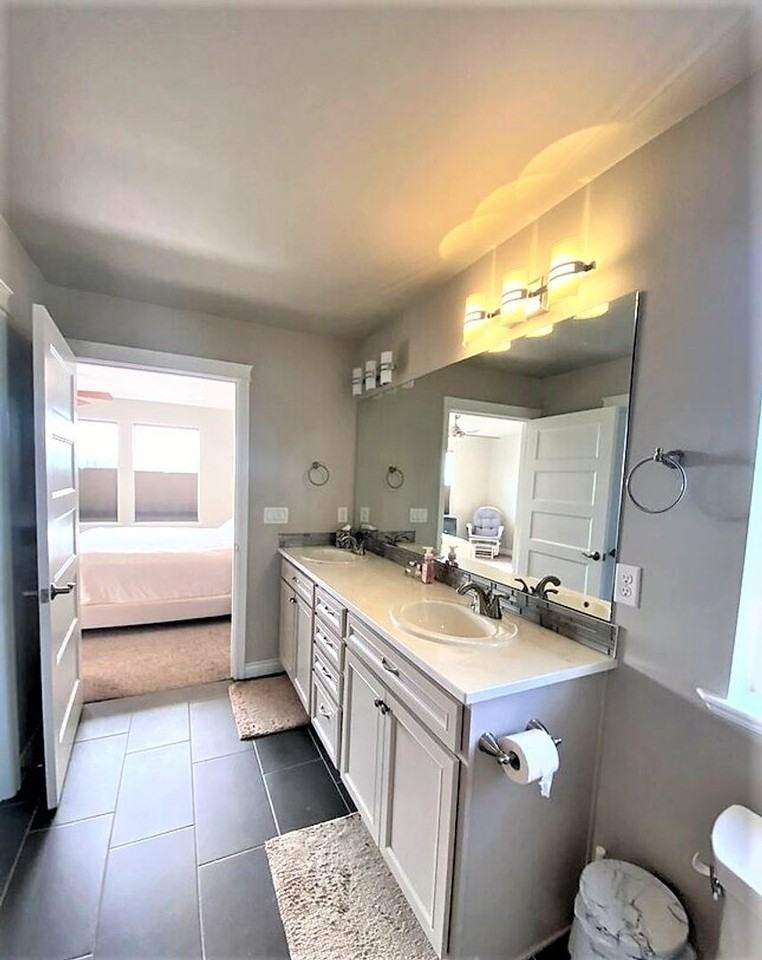 4318 Blackstone Way - Photo 2 of 17