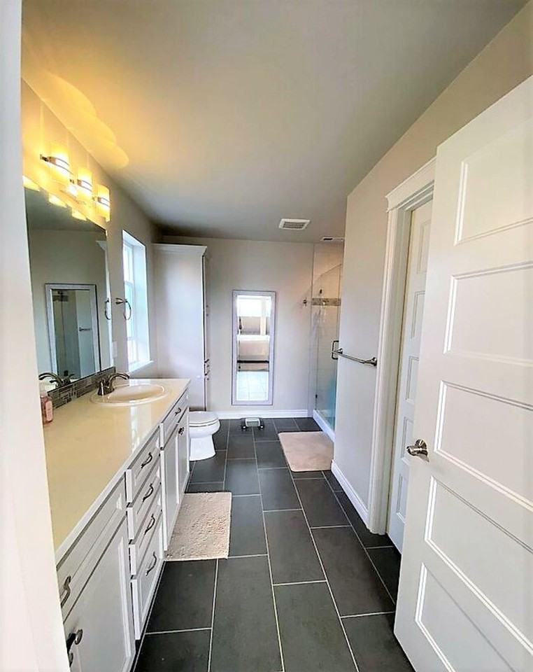 4318 Blackstone Way - Photo 3 of 17