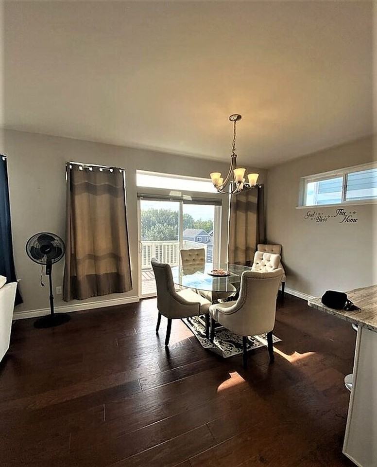 4318 Blackstone Way - Photo 4 of 17