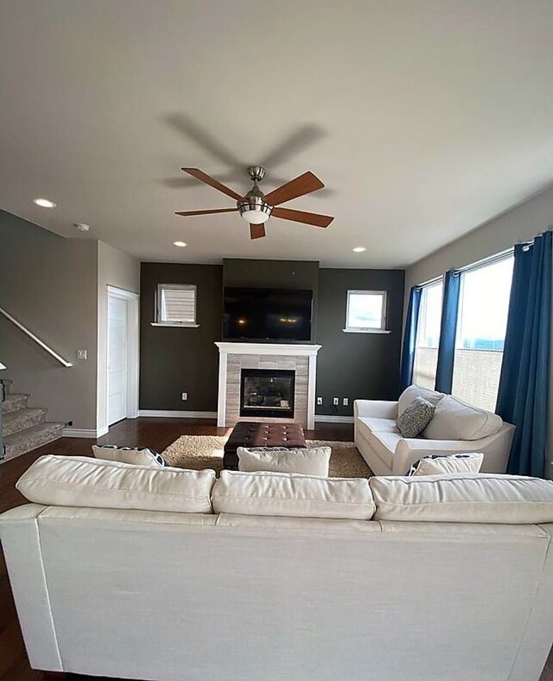 4318 Blackstone Way - Photo 5 of 17