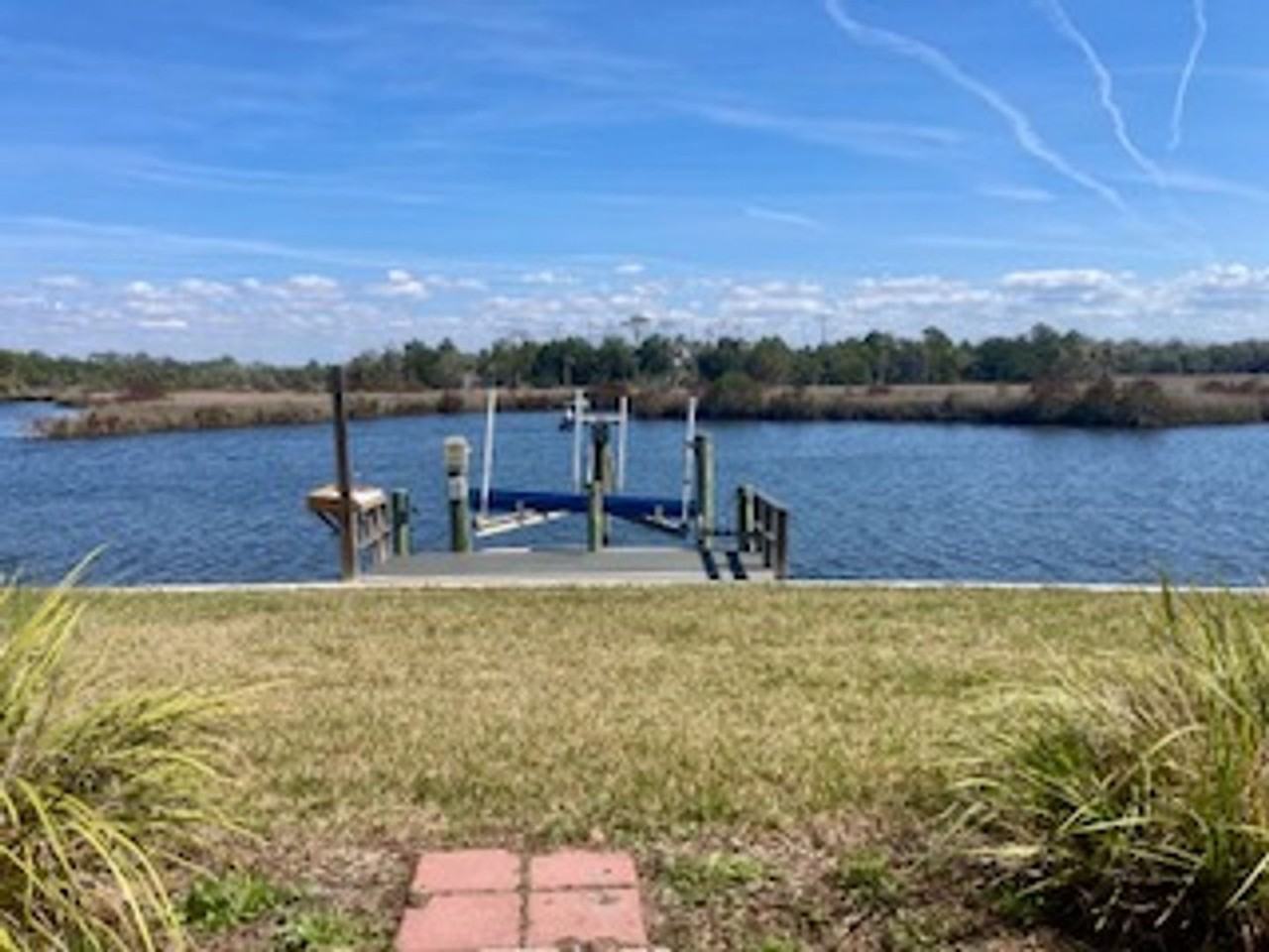 11474 W Bayshore Dr - Photo 2 of 26