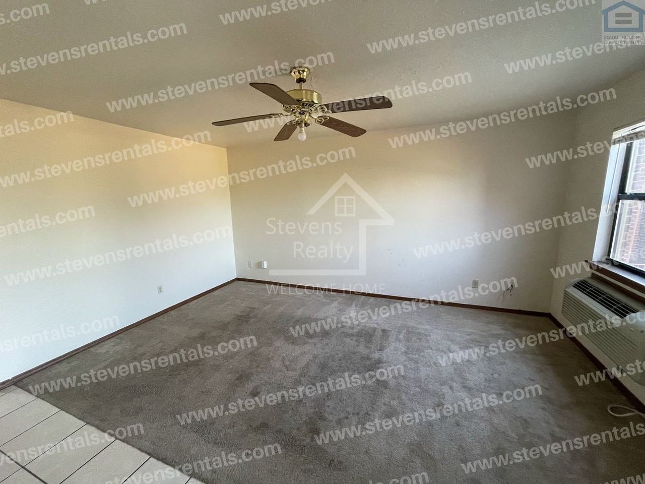 1912 Sw D Ave #D - Photo 7 of 14