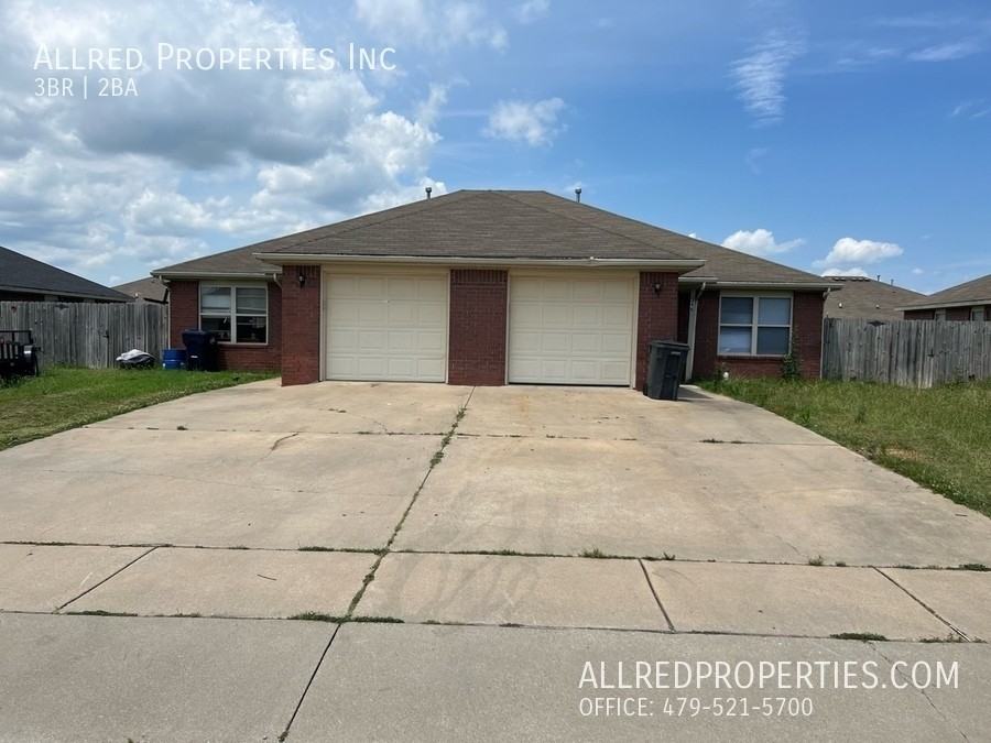 407 E Asher Ct - Photo 2 of 12