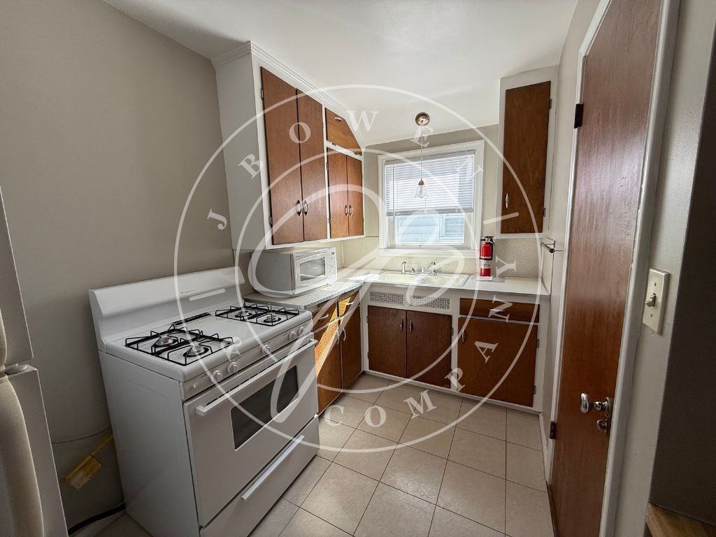 3352 Wyckliffe Pkwy Uppr - Photo 6 of 10