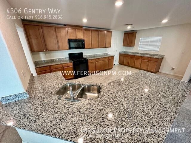 4306 Gentry Way - Photo 2 of 20