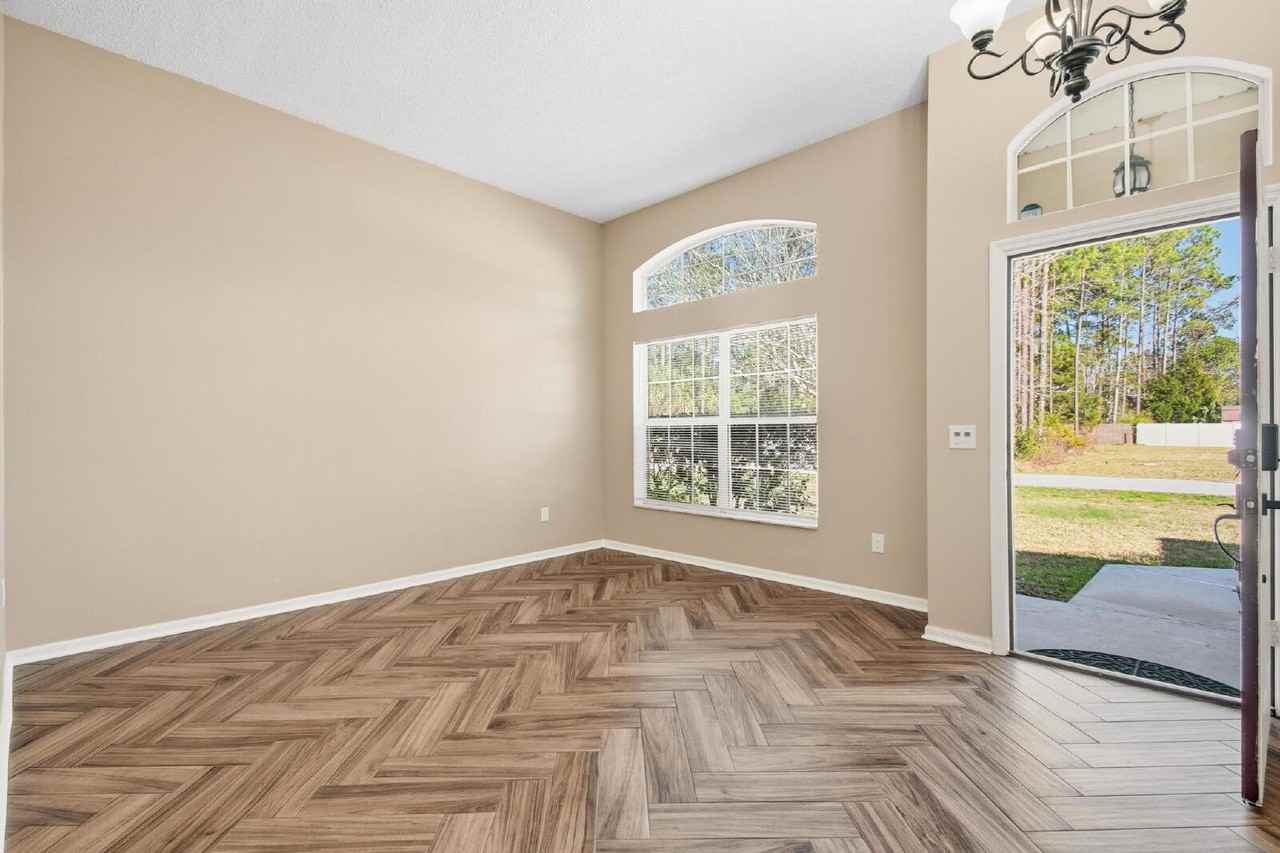 4 Red Oak Pl - Photo 3 of 50