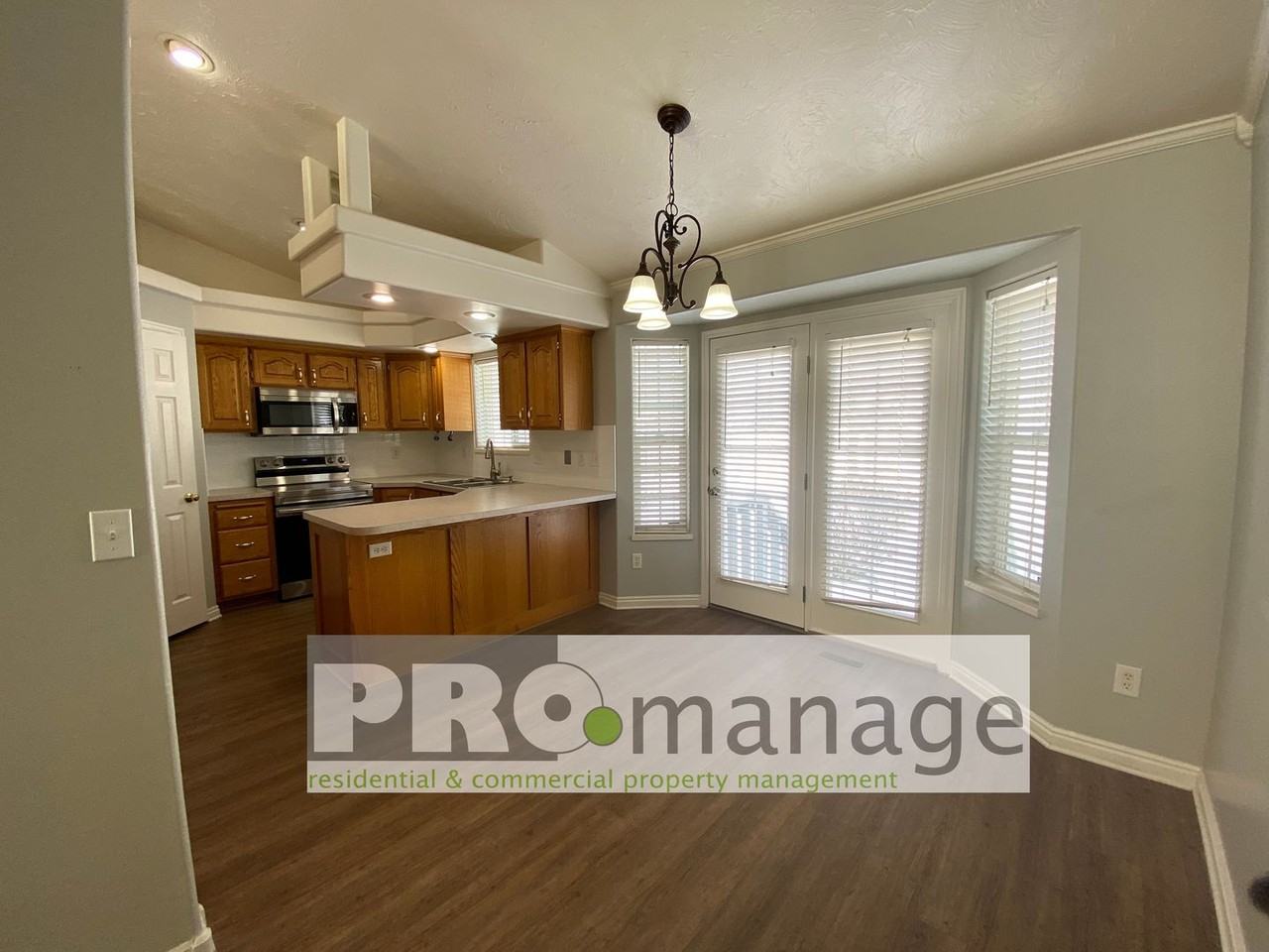 4149 Birchwood Cir - Photo 4 of 19