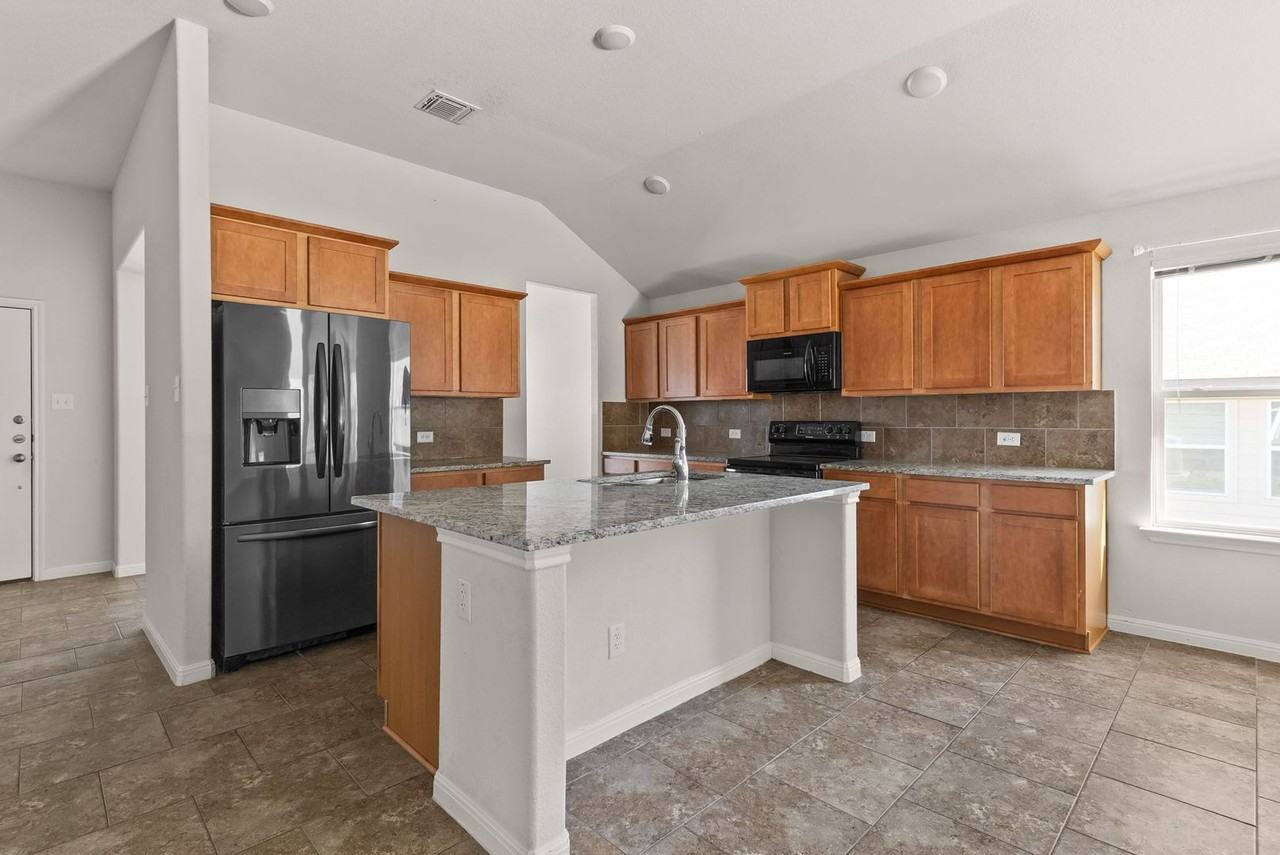 3902 Flat Rock Mountain Dr - Photo 4 of 15