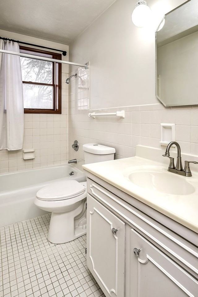 6640 Military Ave - Photo 5 of 12