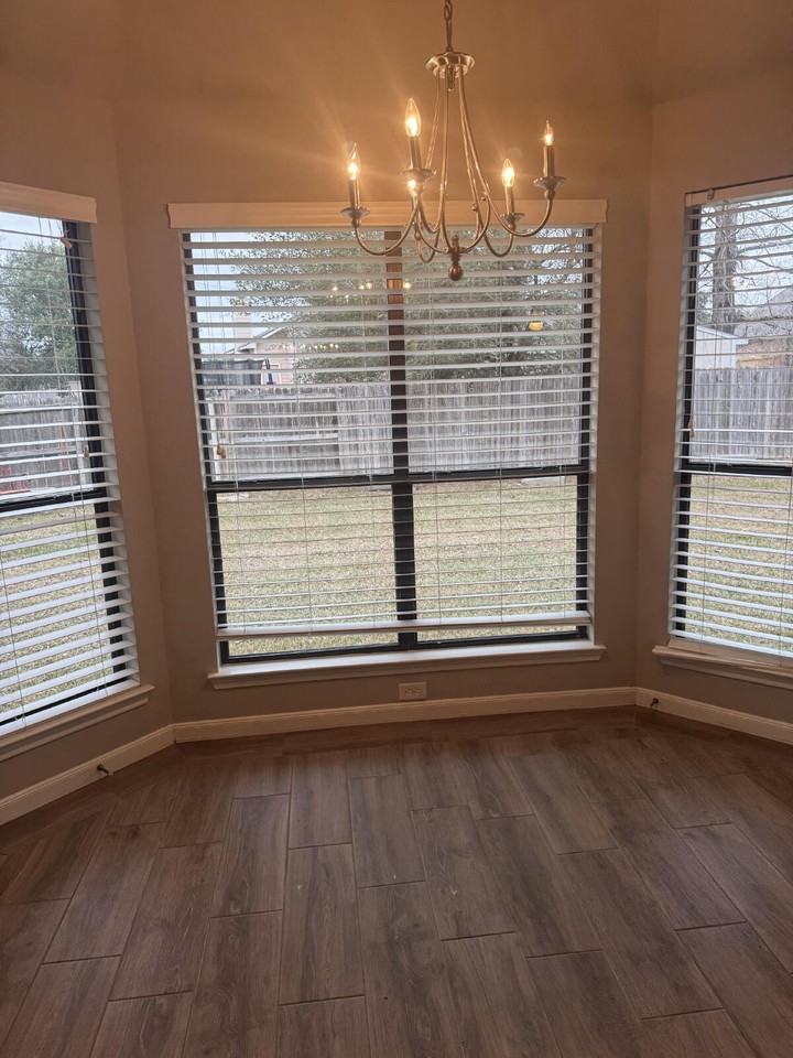 15538 Creek Meadow Blvd N - Photo 7 of 16