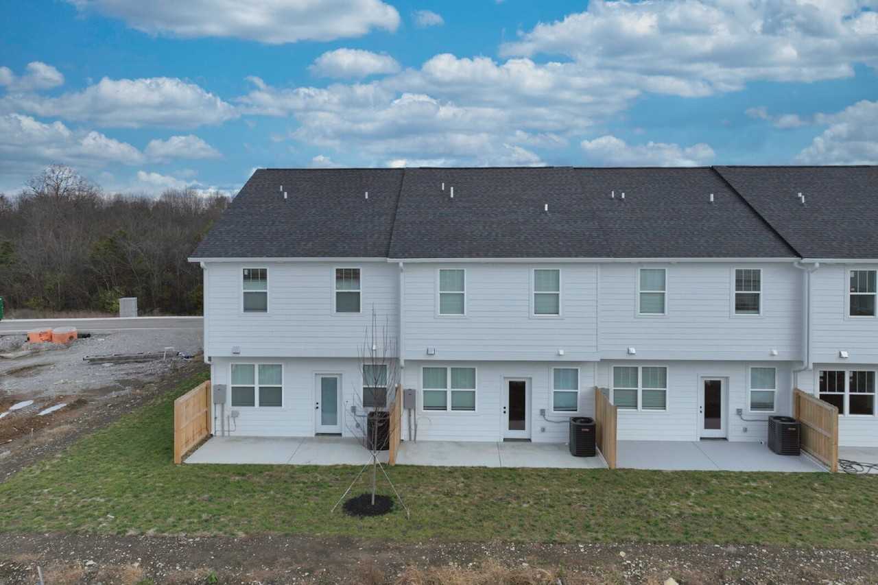 115 High Park Cir - Photo 2 of 35