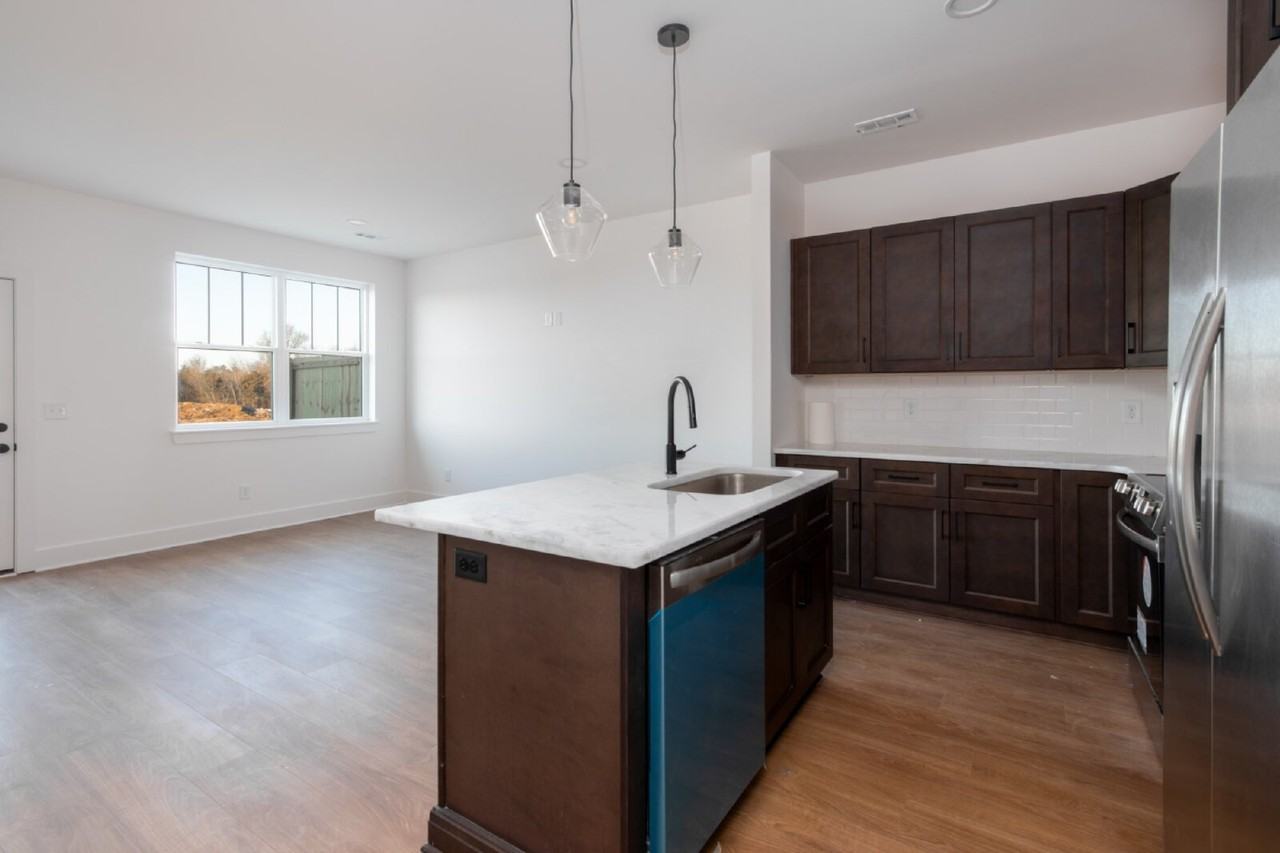 115 High Park Cir - Photo 6 of 35