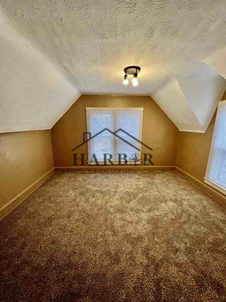 403 10th St Nw - Photo 6 of 13